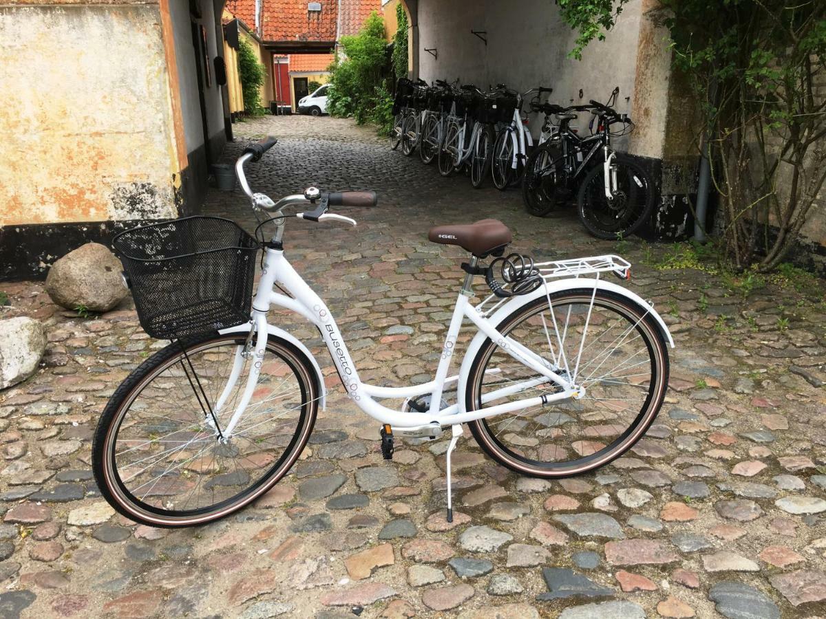 Andelen Guesthouse Ærøskøbing Exteriör bild